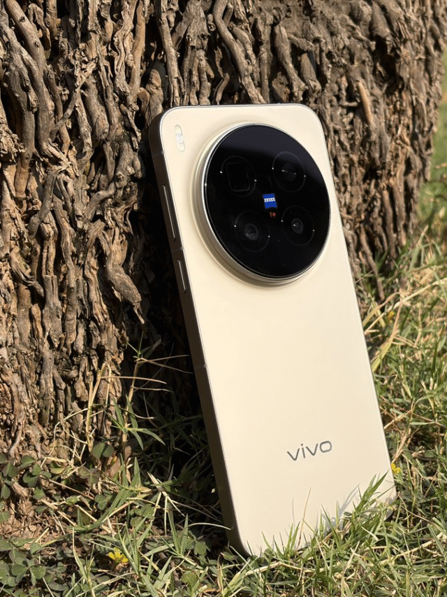 Vivo X300 ও X300 Pro: Zeiss ক্যামেরা, 3nm Dimensity 9500 চিপসেট ও প্রিমিয়াম ডিজাইনে নতুন ফ্ল্যাগশিপ phone